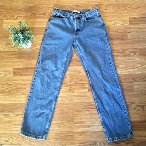 High rise vintage Tommy Hilfiger mom jean size 30